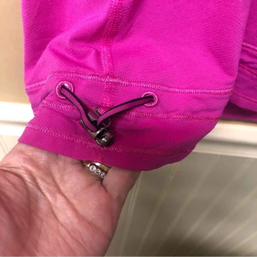 Lululemon Bright Pink Tank Top Pleated Back Size 8 - Picture 4 of 5